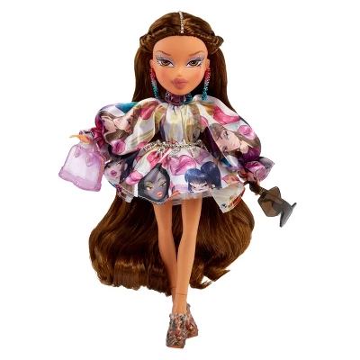 Bratz GCDS Passion For Fashion Yasmin Doll 4 Bratz GCDS Passion For Fashion Yasmin Doll - Image 4