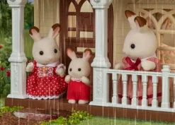 Calico Critters Sweet Raspberry Home Gift Set, Dollhouse Playset With 3 Collectible Figures, Furniture And Accessories -Barbie Store GUEST 44984c1d 6514 4216 a71a 4ceeb32038fa