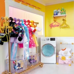 Rainbow High House Playset 3-Story Dollhouse -Barbie Store GUEST acfb67e2 ffb0 4181 80d7 cd9912f3fb3a