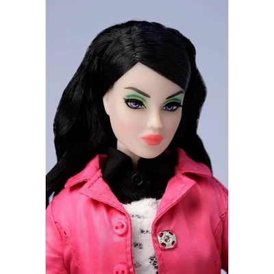 Integrity Toys Dynamite Girls London Calling Collection Doll Dani 2 Integrity Toys Dynamite Girls London Calling Collection Doll Dani - Image 2