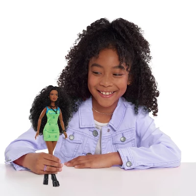 Latinistas Fashion Doll - Liv 1 Latinistas Fashion Doll - Liv